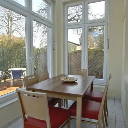 4 Rosenbogen - Familienwohnung Mit Wintergarten Und Terrasse *
