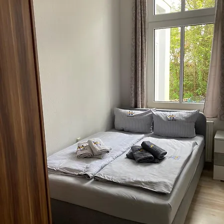 Apartment 4 Rosenbogen - Familienwohnung Mit Wintergarten Und Terrasse Wangerooge