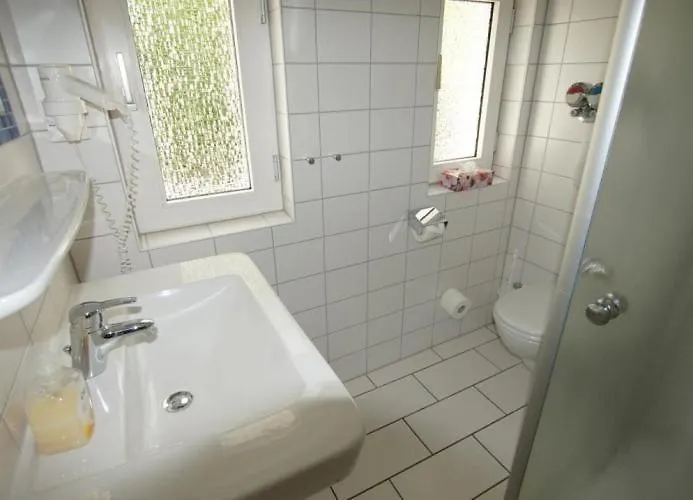 4 Rosenbogen - Familienwohnung Mit Wintergarten Und Terrasse * Wangerooge